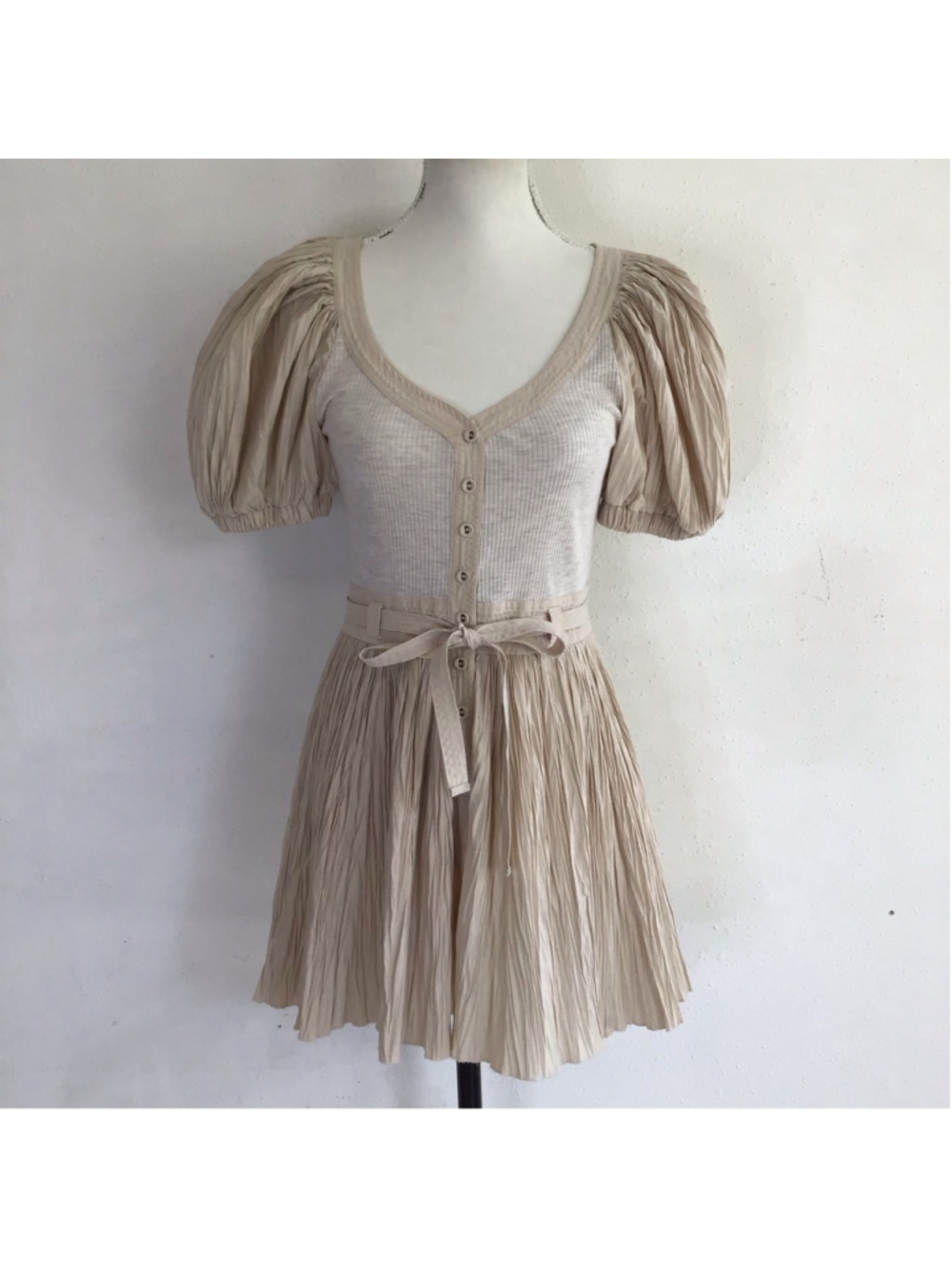 Ulla Johnson Women Elegant Beige Pleated Romper with Puff Sleeves Size 4